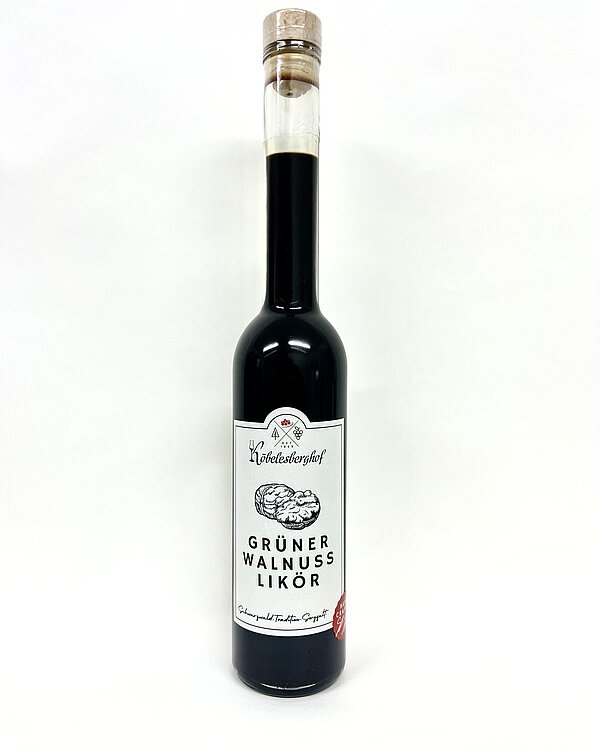 Grüner Walnusslikör