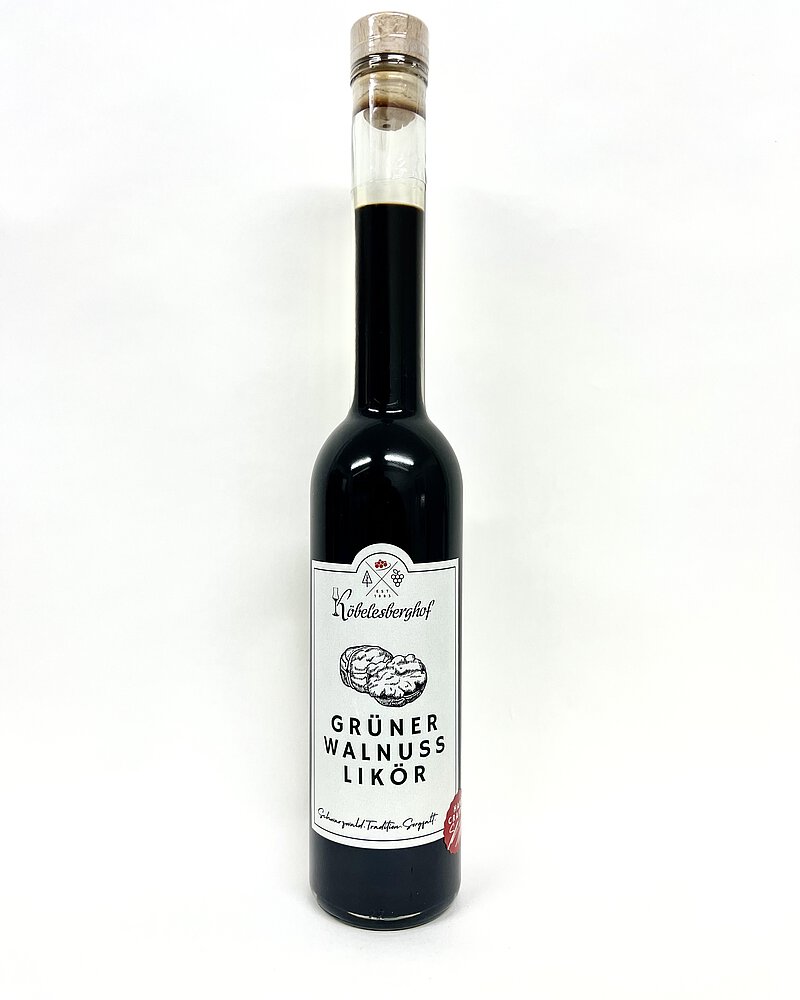 Grüner Walnusslikör